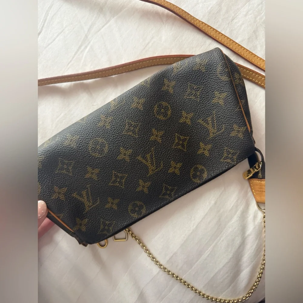 Louis Vuitton Pochette Eva - Picture 5 of 6